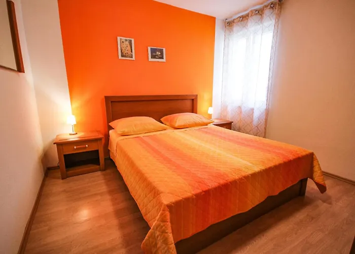 Vanessa Daire Marusici (Split-Dalmatia)